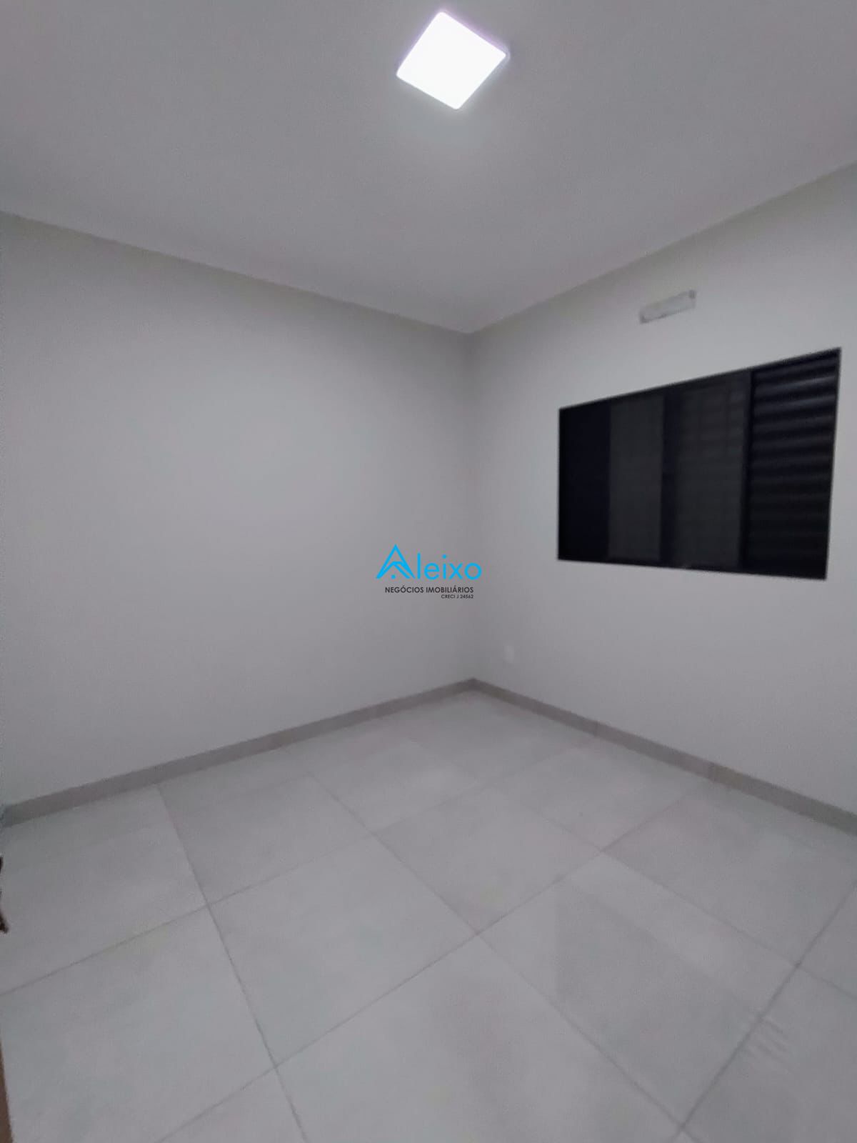 Casa com 3 quartos à venda, 120m² — foto 6 de 9