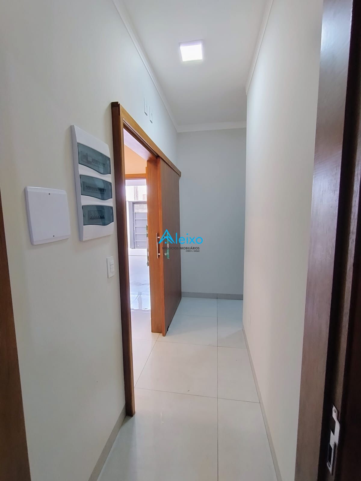 Casa com 3 quartos à venda, 120m² — foto 5 de 9