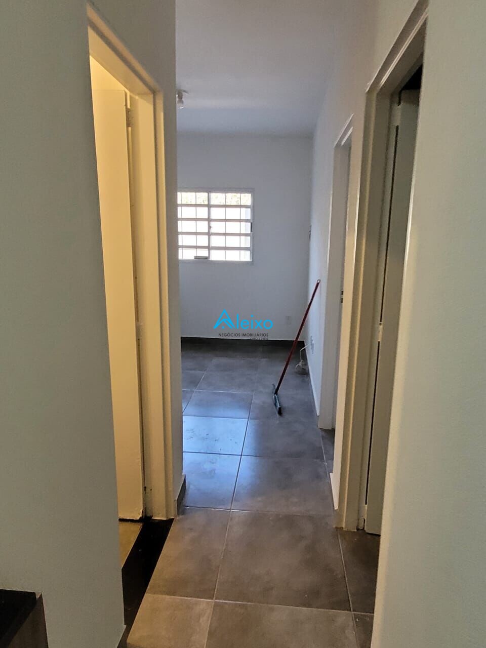 Casa com 2 quartos à venda — foto 4 de 13