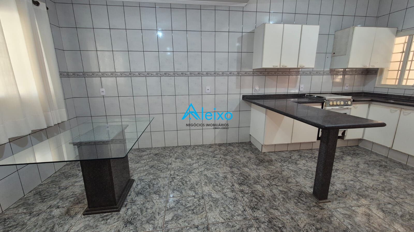 Sobrado com 3 quartos para aluguel, 259m² — foto 6 de 22