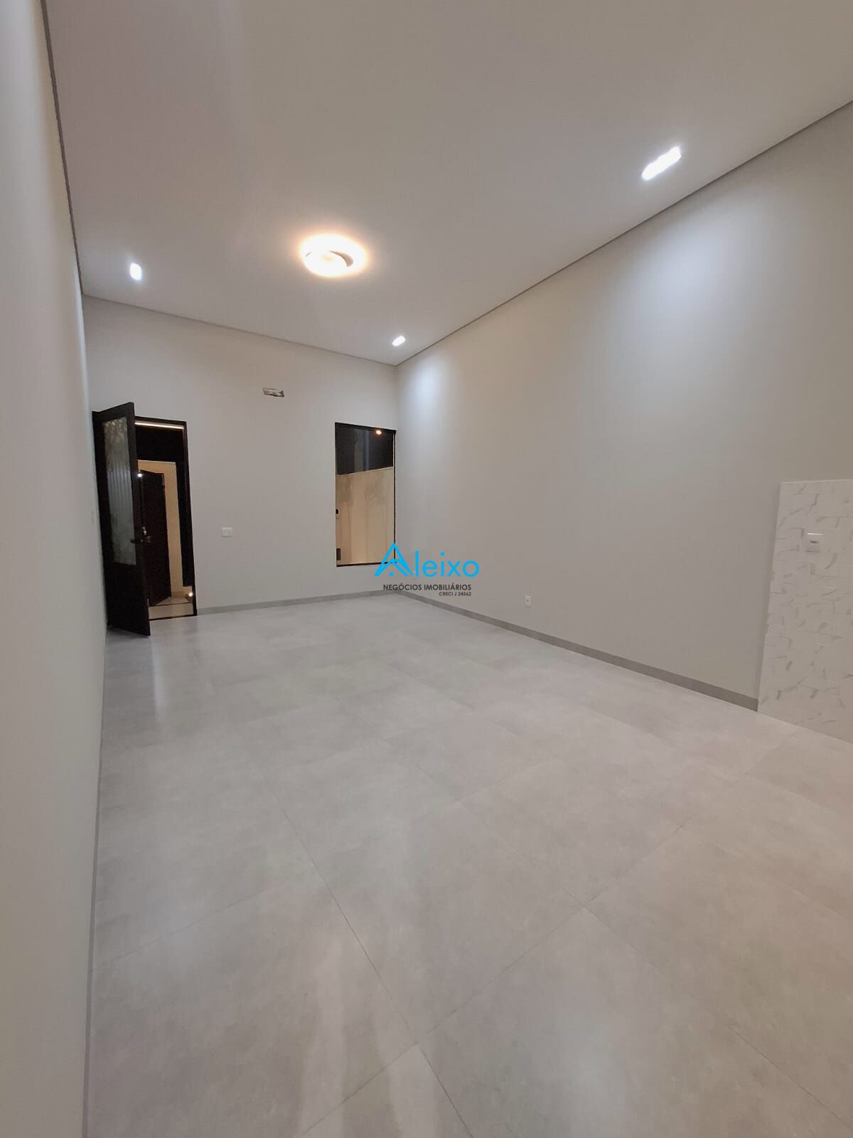Casa com 3 quartos à venda, 114m² — foto 5 de 25