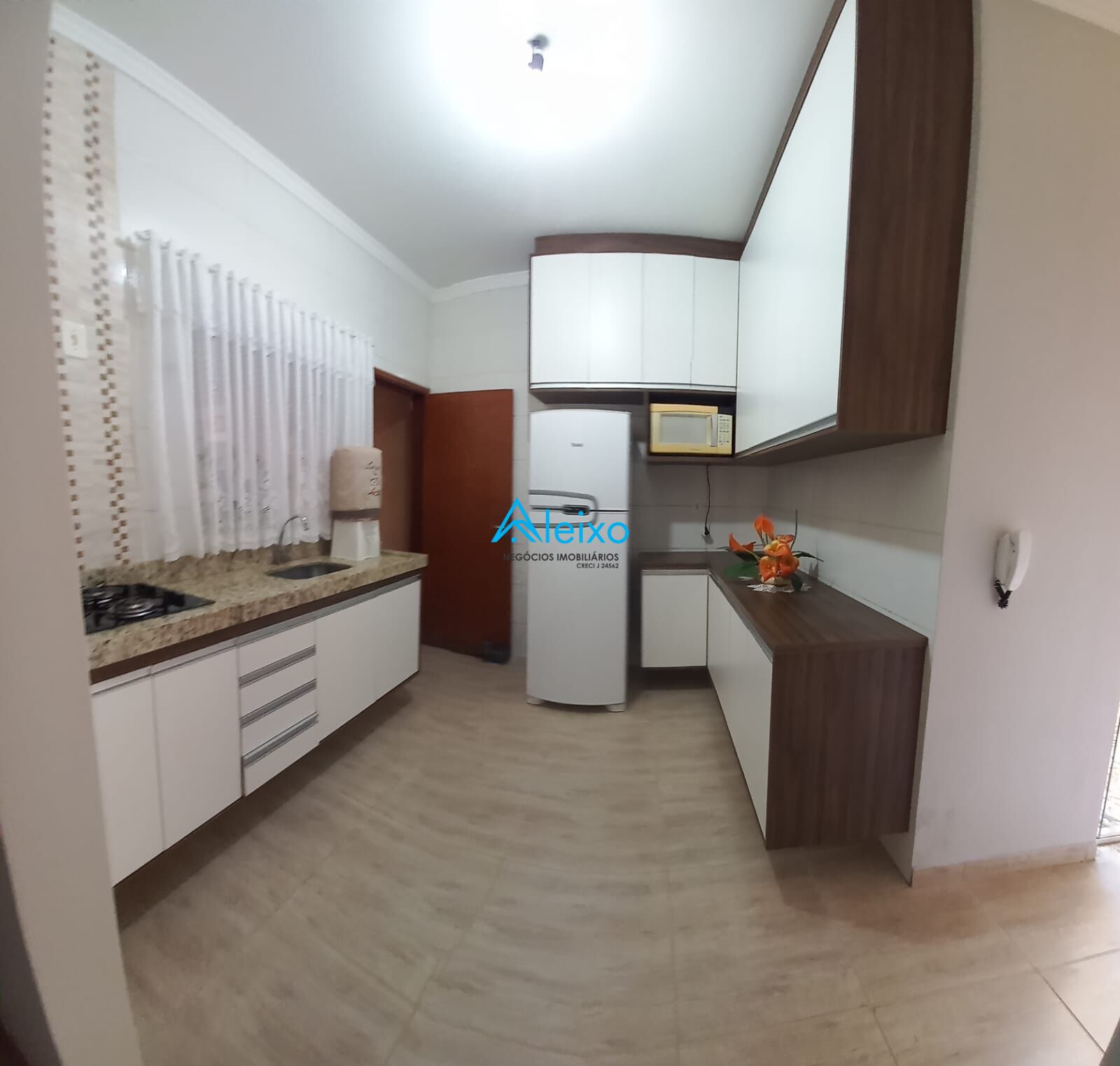 Casa com 3 quartos à venda, 150m² — foto 10 de 18