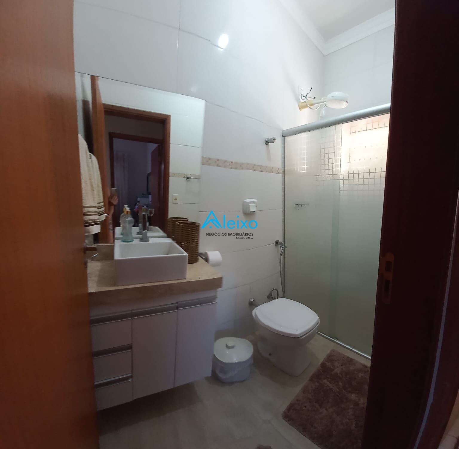 Casa com 3 quartos à venda, 150m² — foto 15 de 18