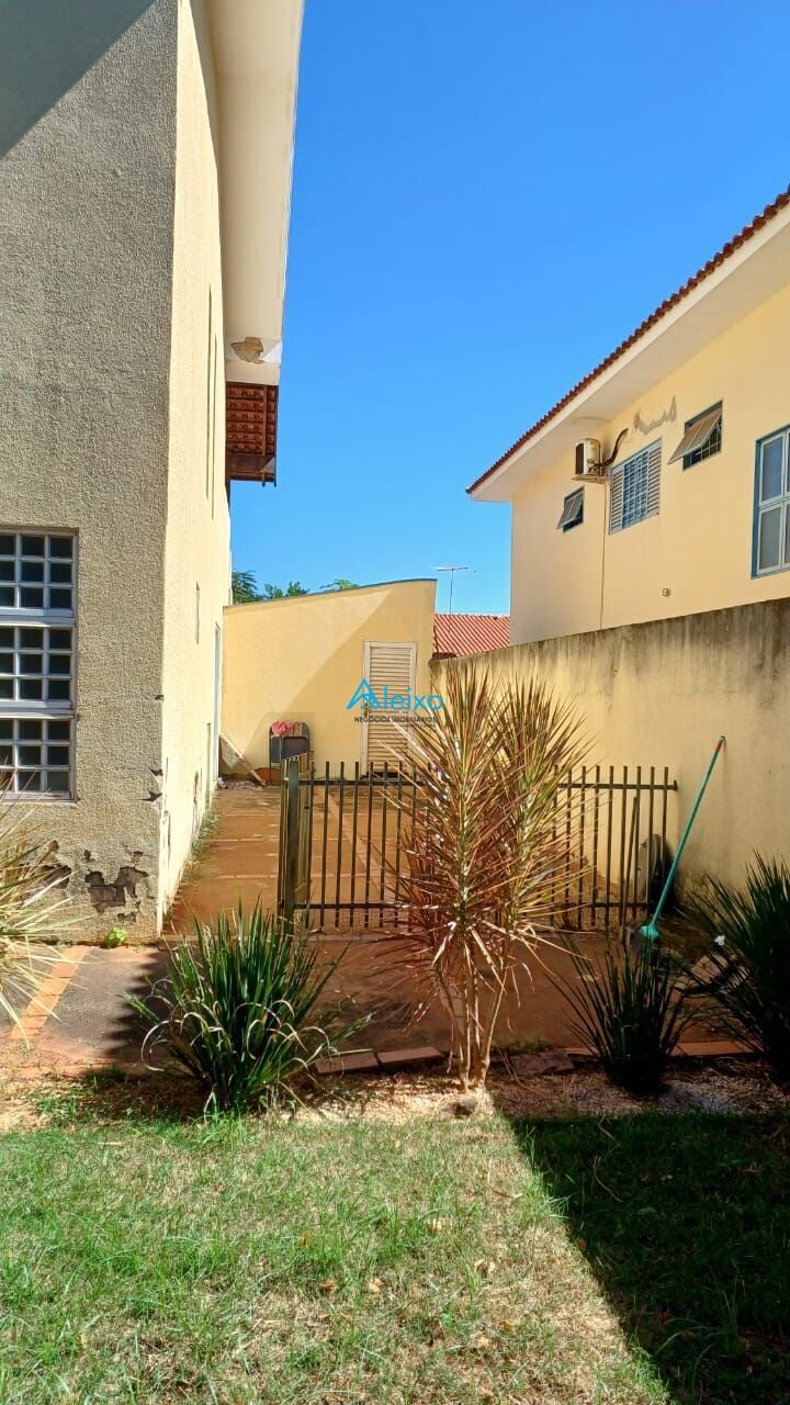 Sobrado com 3 quartos à venda, 300m² — foto 7 de 26
