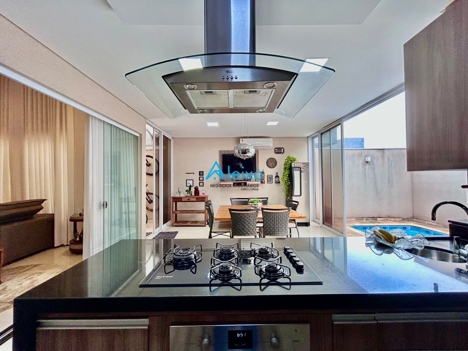 Casa de Condomínio com 3 quartos à venda, 172m² — foto 6 de 18