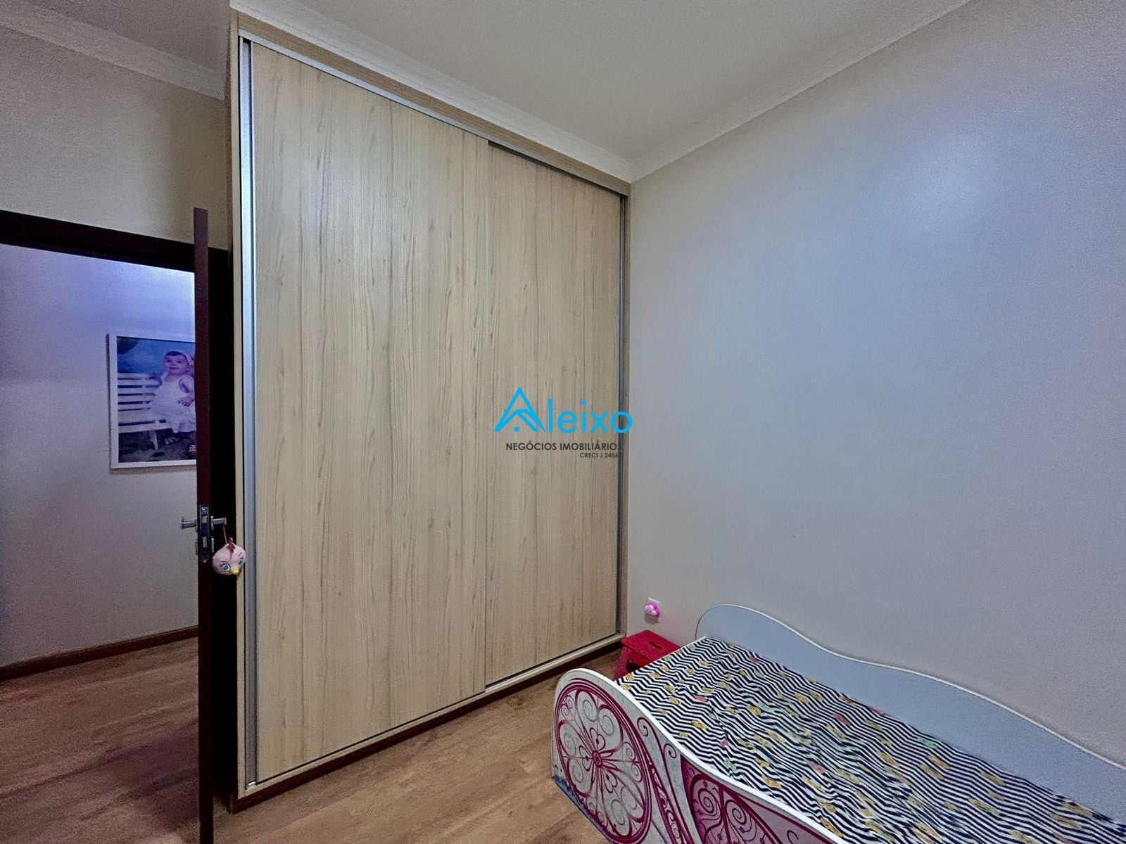 Casa de Condomínio com 3 quartos à venda, 172m² — foto 12 de 18