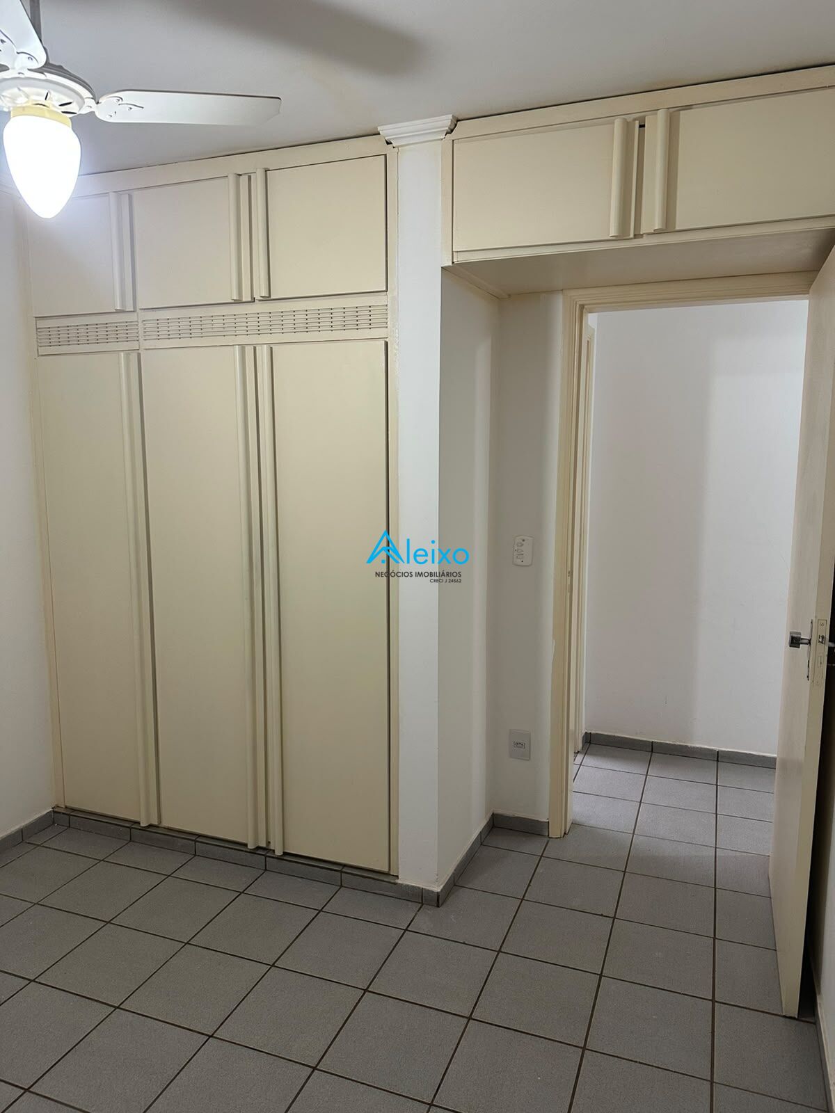 Apartamento com 2 quartos para aluguel, 50m² — foto 11 de 18