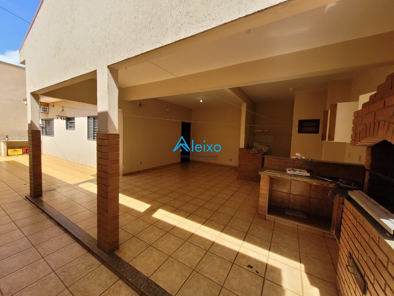 Casa com 4 quartos à venda, 262m² — foto 17 de 21