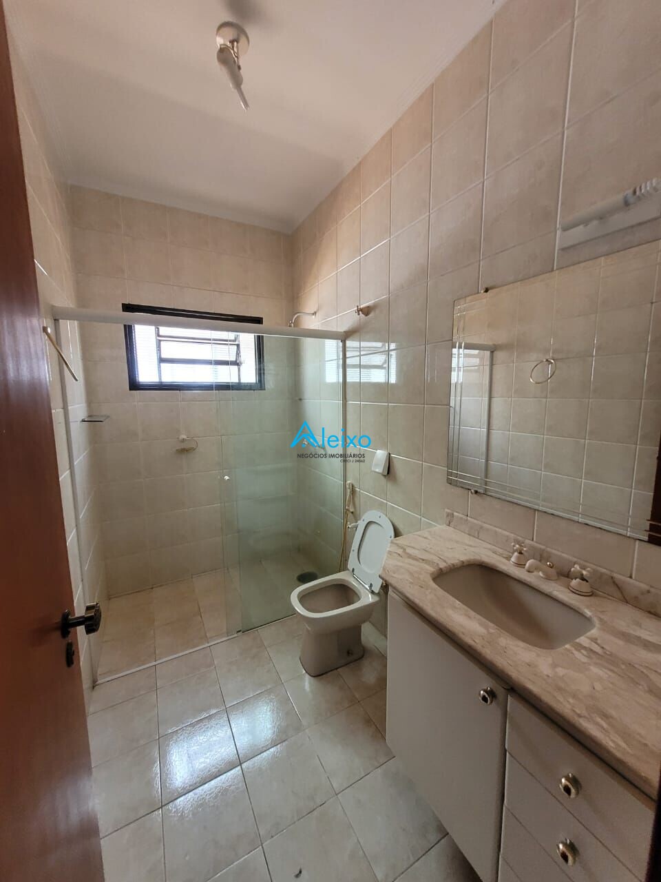 Casa com 4 quartos à venda, 262m² — foto 21 de 21