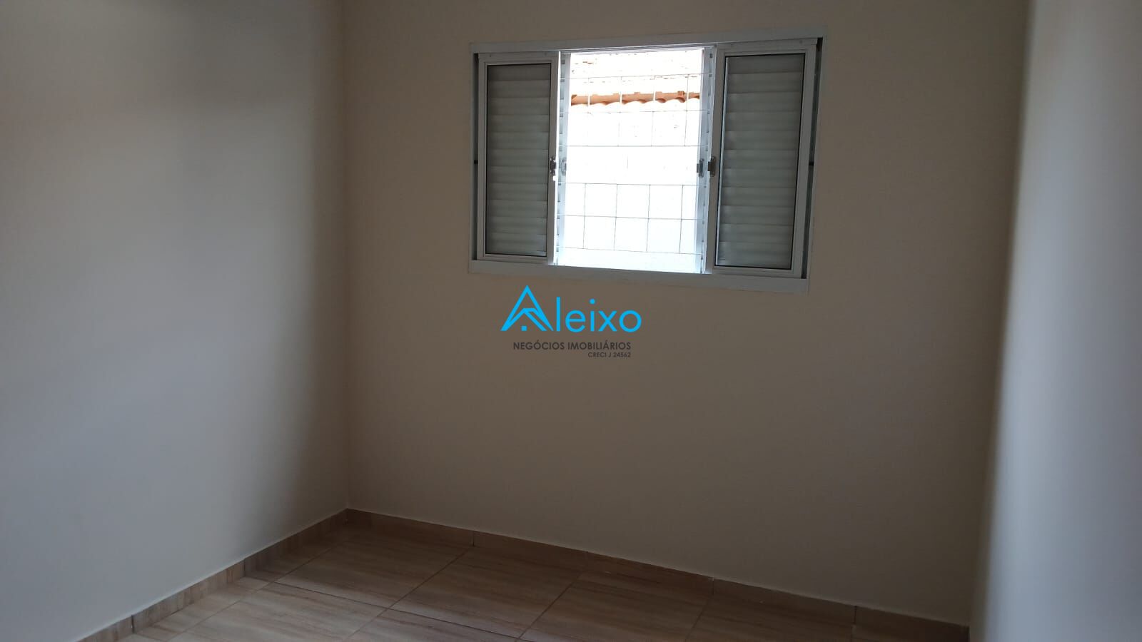 Casa com 3 quartos à venda — foto 8 de 18