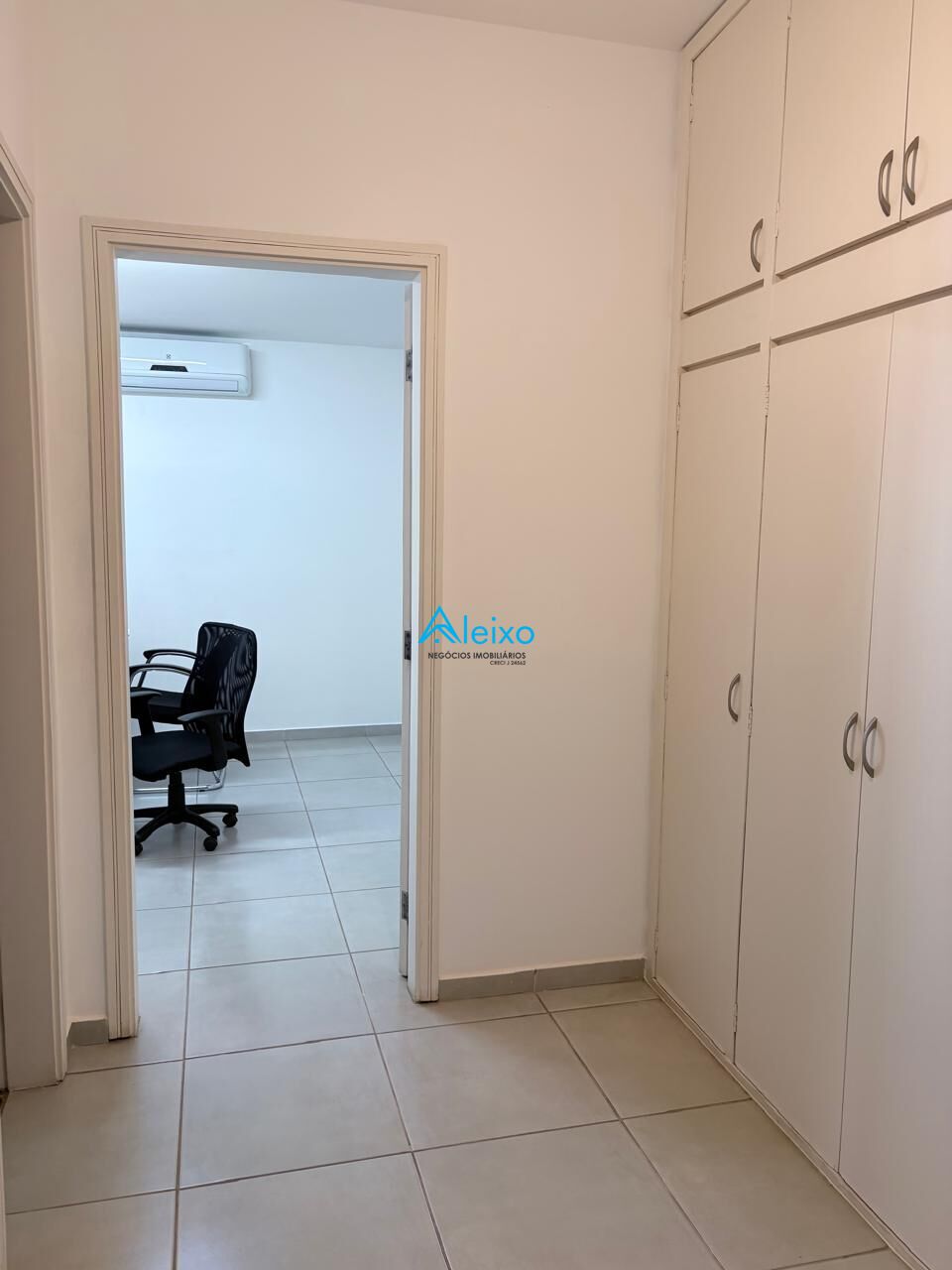Casa com 4 quartos à venda, 550m² — foto 10 de 18