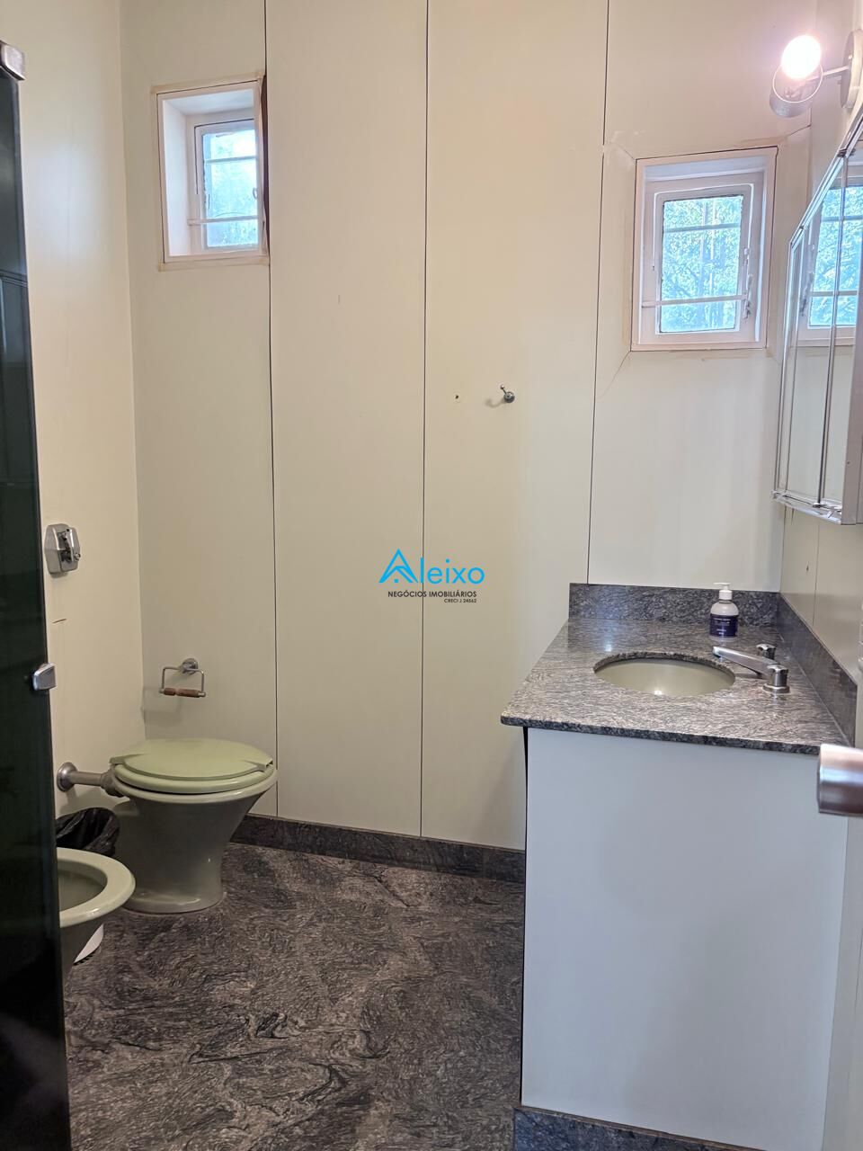 Casa com 4 quartos à venda, 550m² — foto 12 de 18