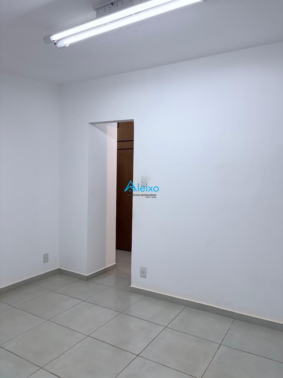Casa com 4 quartos à venda, 550m² — foto 8 de 18