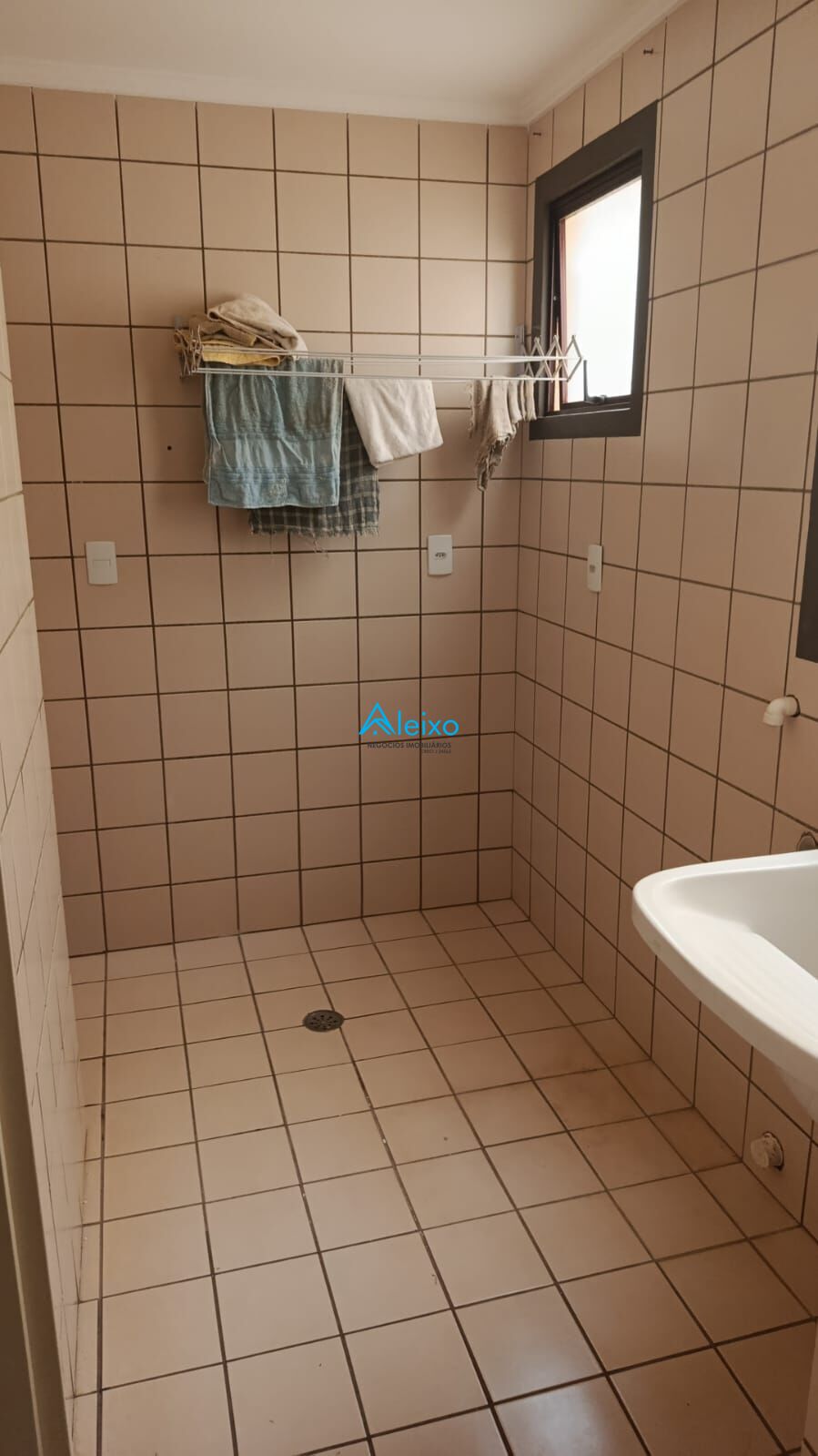 Apartamento com 3 quartos para aluguel, 100m² — foto 15 de 16