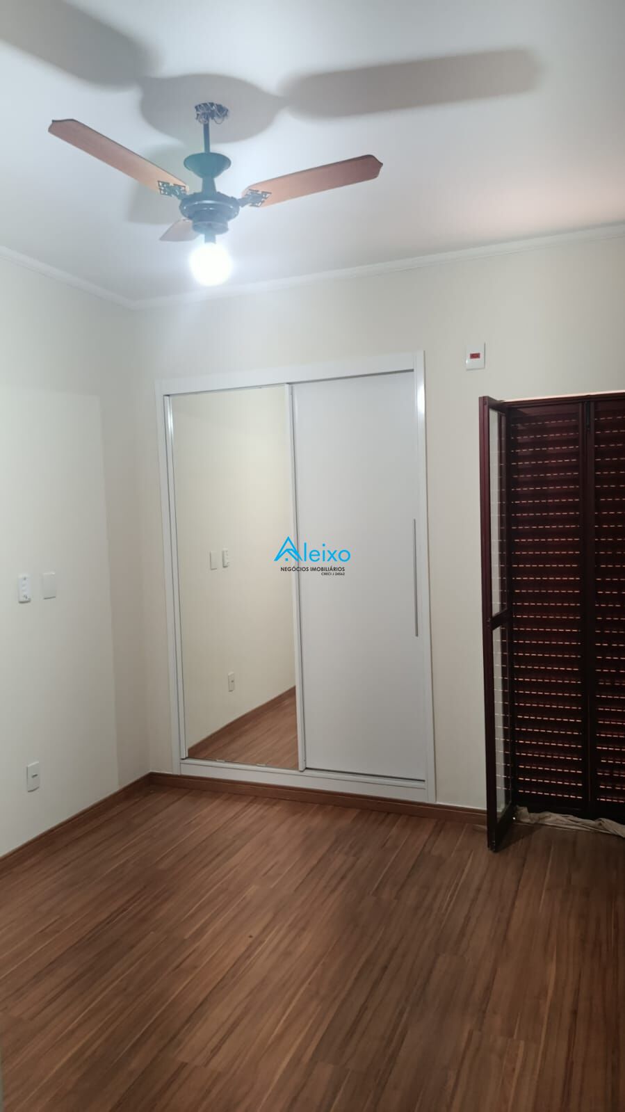 Apartamento com 3 quartos para aluguel, 100m² — foto 7 de 16