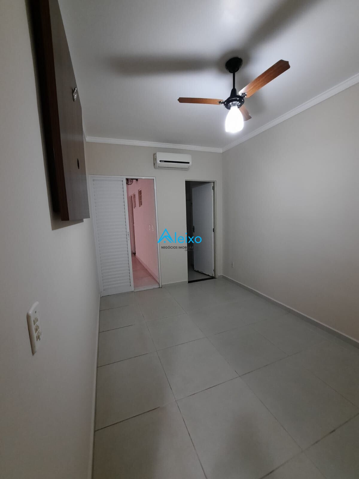 Casa com 2 quartos à venda — foto 8 de 16