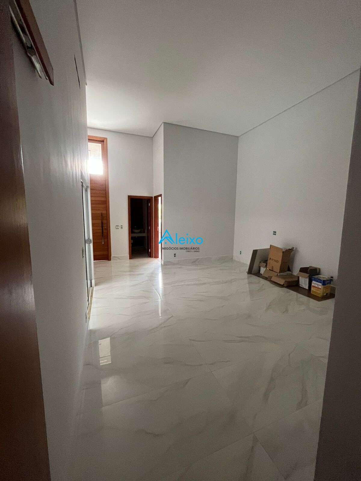 Casa com 3 quartos à venda, 179m² — foto 9 de 13