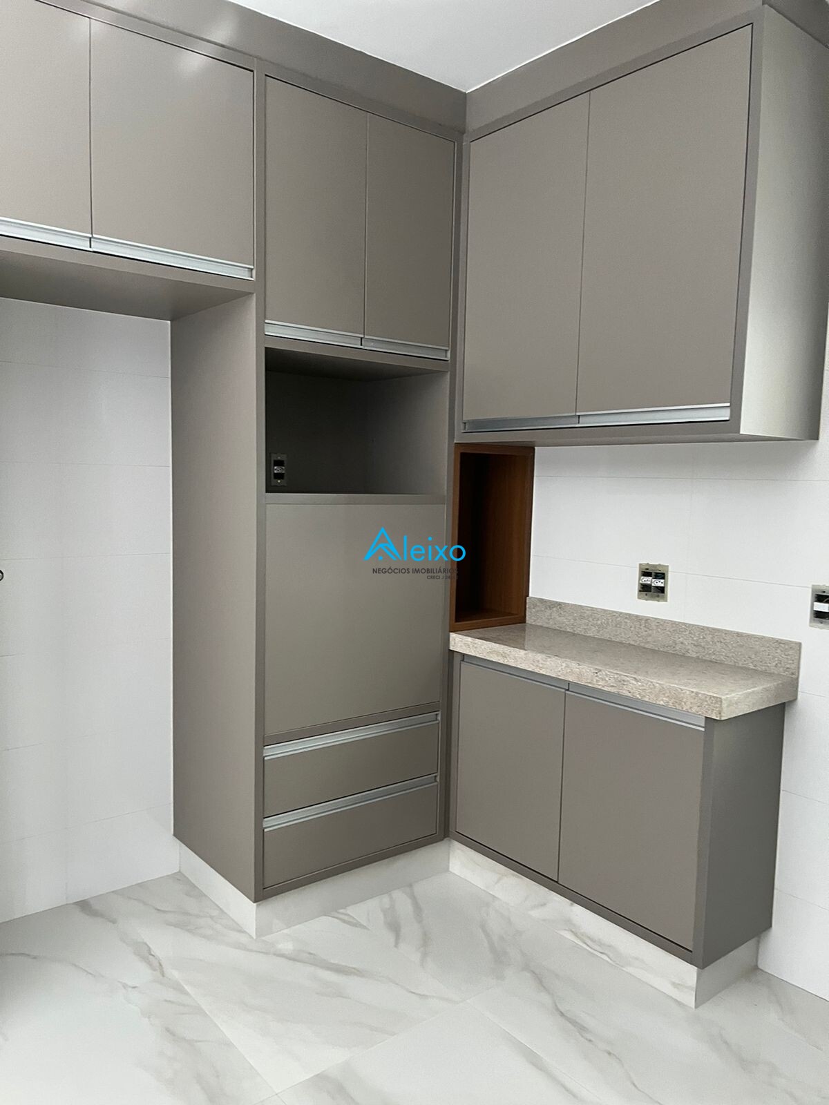 Casa com 3 quartos à venda, 179m² — foto 7 de 13