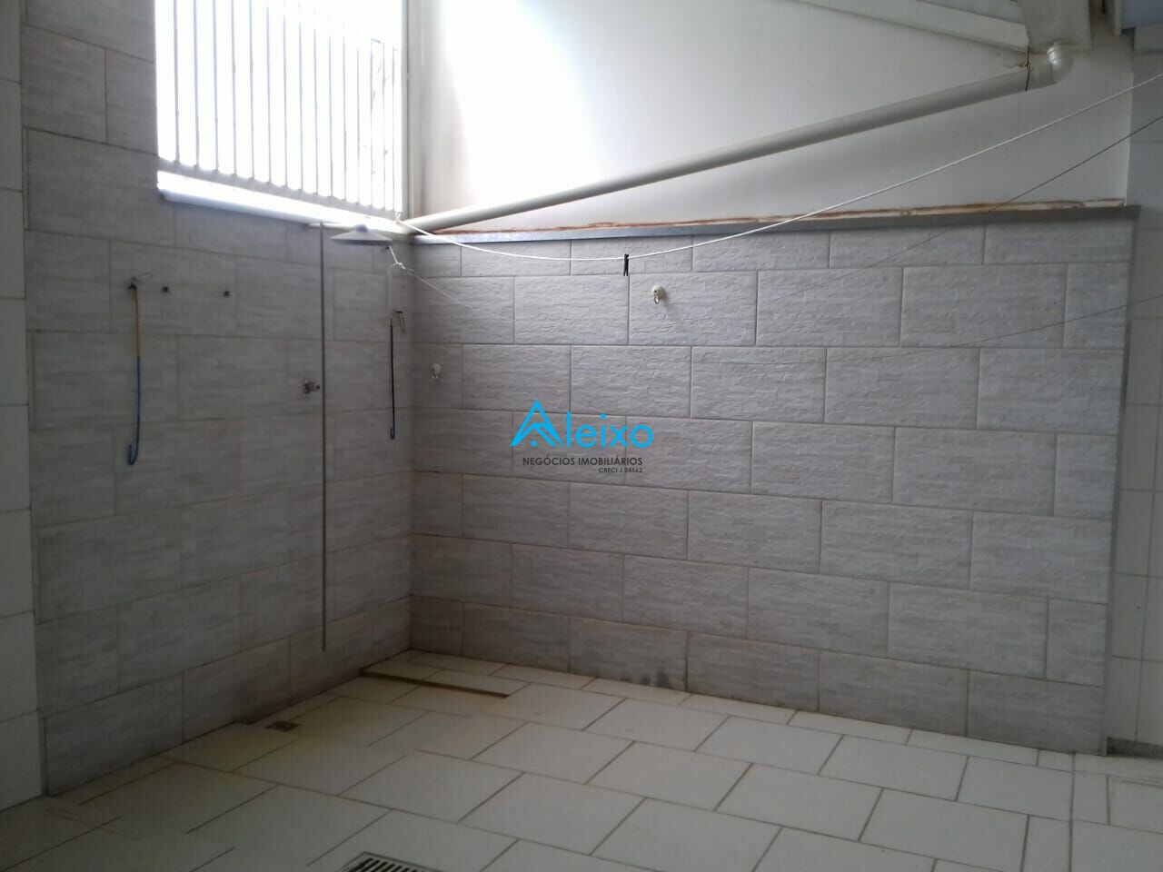 Casa de Condomínio com 3 quartos à venda — foto 10 de 11