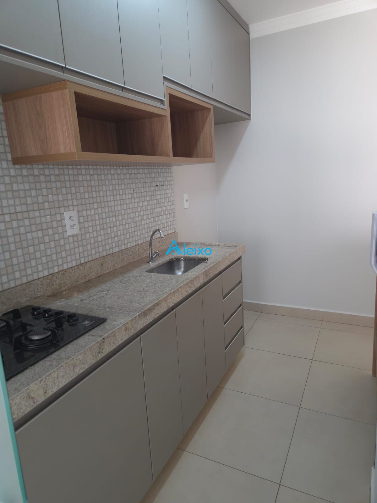 Apartamento com 3 quartos para aluguel, 74m² — foto 4 de 26