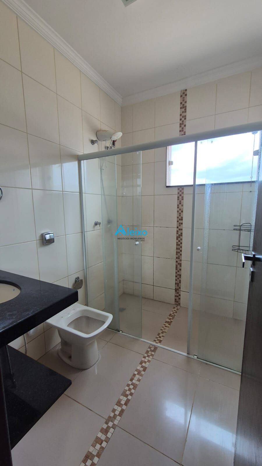 Casa de Condomínio com 3 quartos à venda, 350m² — foto 25 de 29