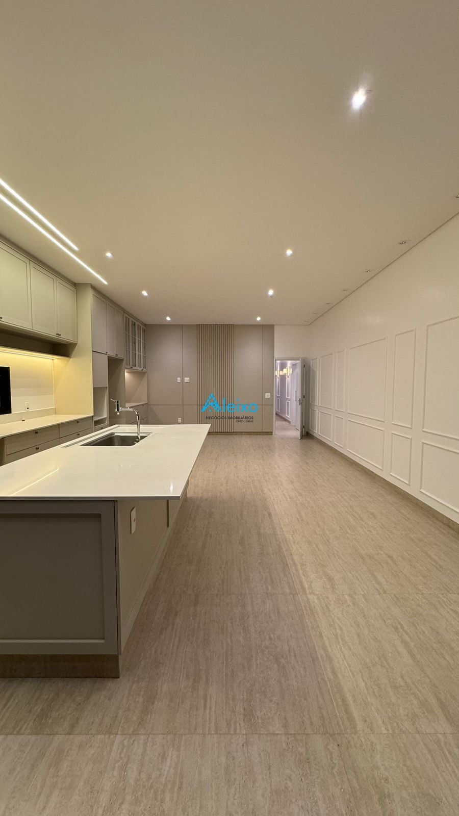 Casa de Condomínio com 3 quartos à venda, 223m² — foto 6 de 19