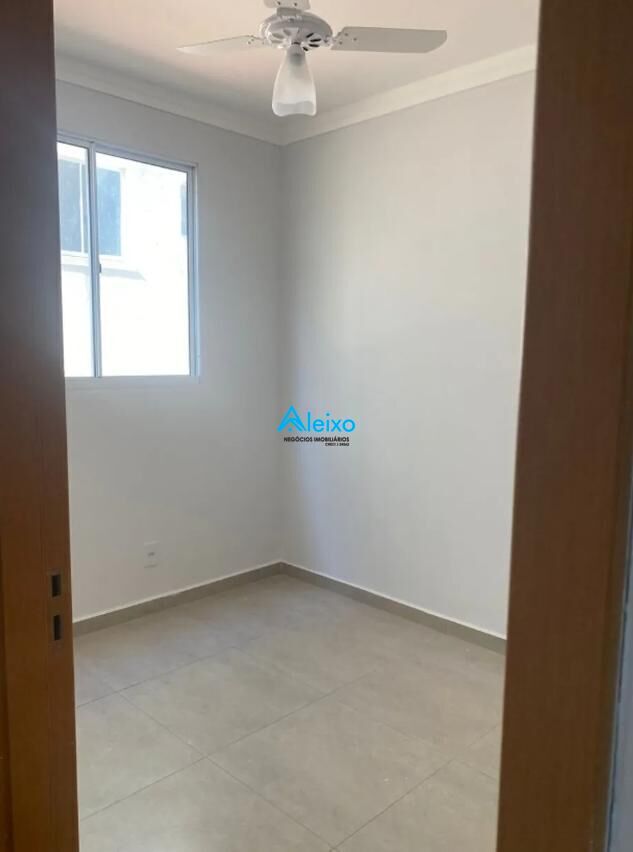 Apartamento com 2 quartos para aluguel, 50m² — foto 4 de 9