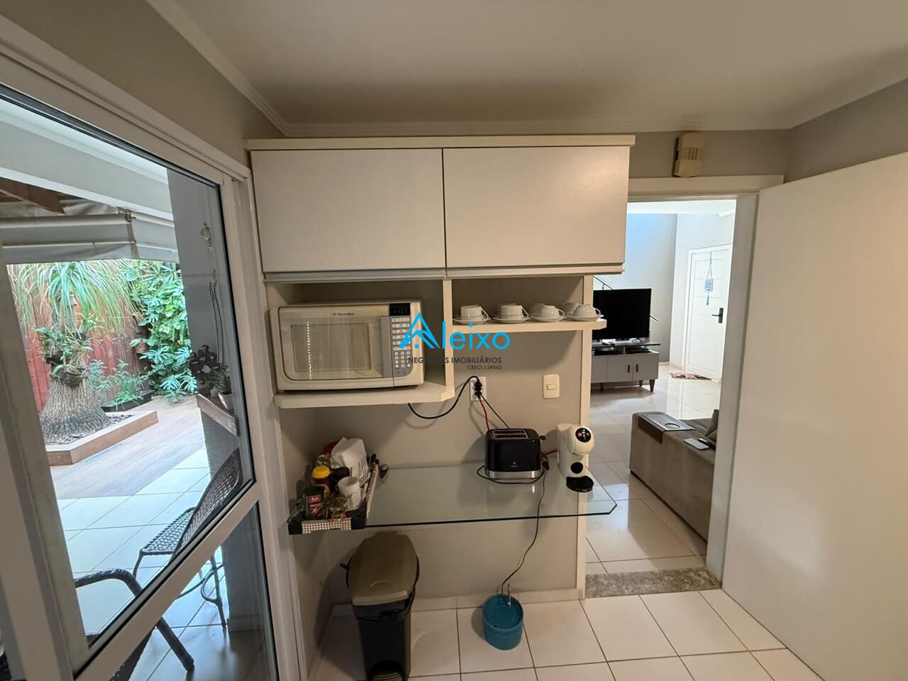 Casa de Condomínio com 3 quartos à venda, 160m² — foto 9 de 28