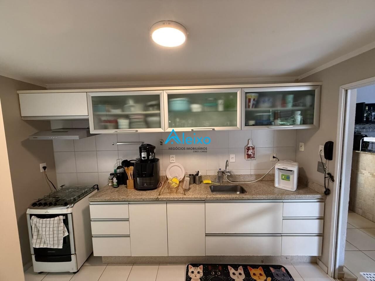 Casa de Condomínio com 3 quartos à venda, 160m² — foto 10 de 28
