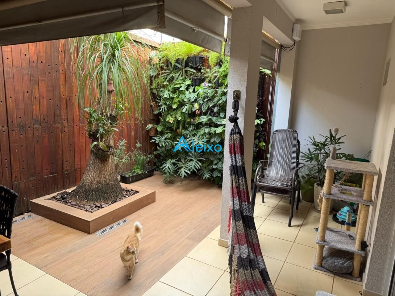 Casa de Condomínio com 3 quartos à venda, 160m² — foto 3 de 28