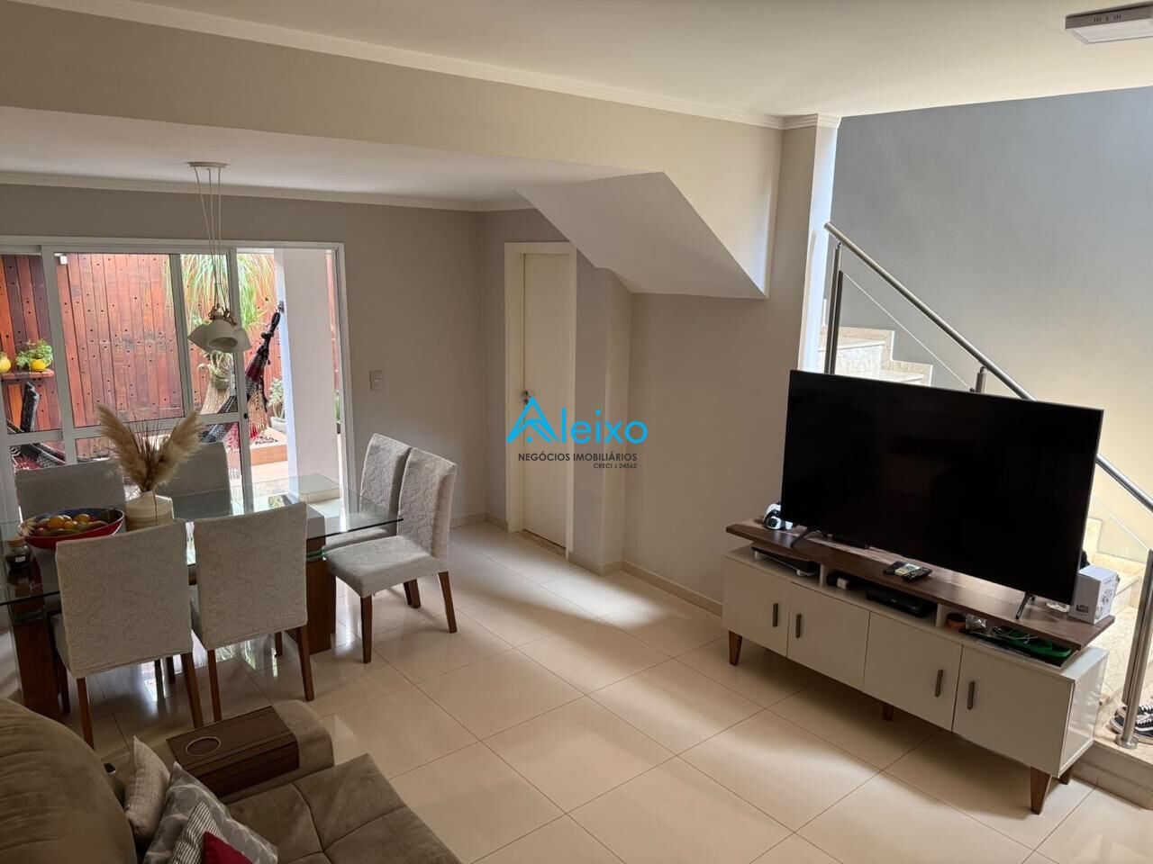 Casa de Condomínio com 3 quartos à venda, 160m² — foto 5 de 28