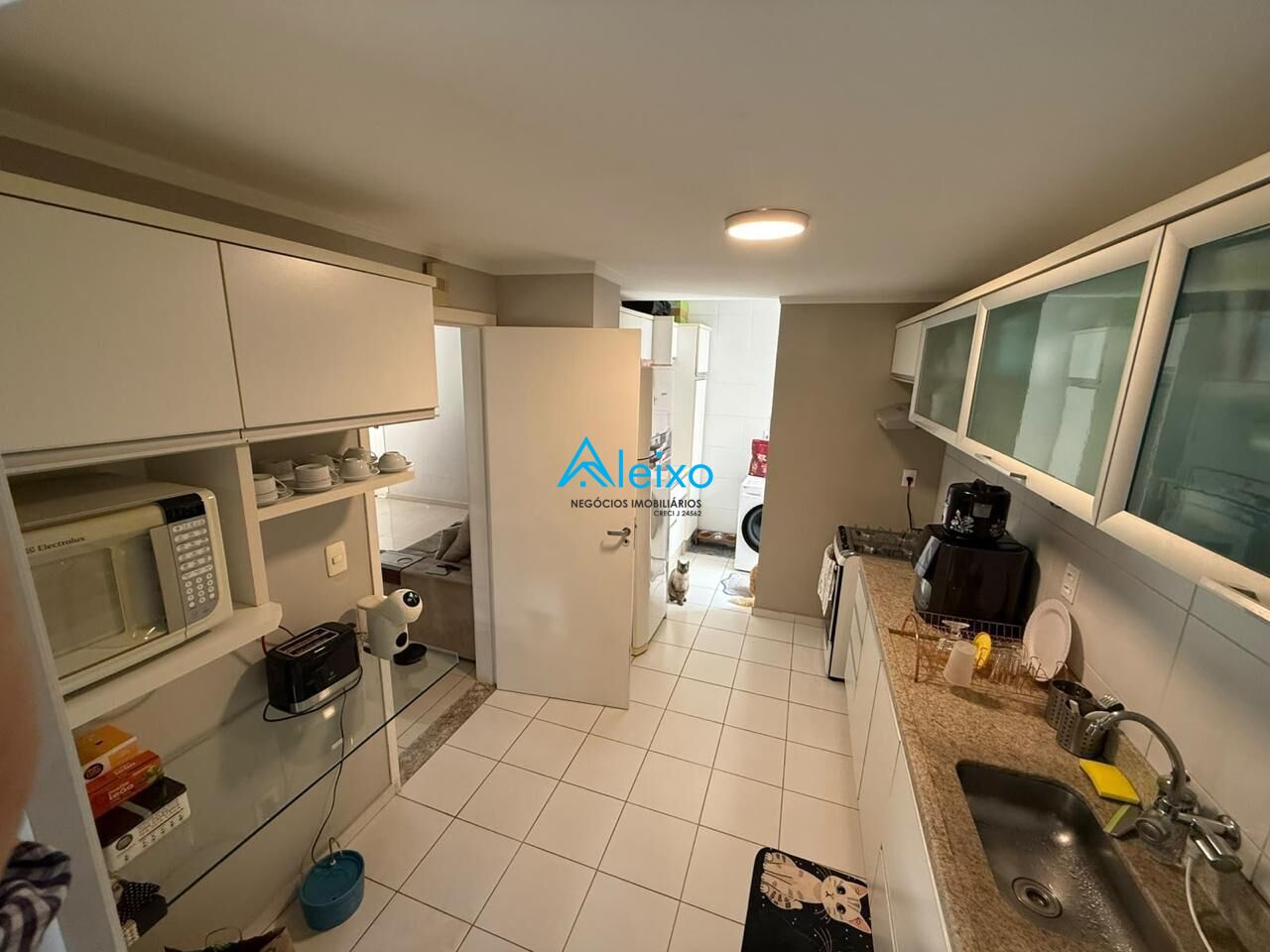 Casa de Condomínio com 3 quartos à venda, 160m² — foto 8 de 28