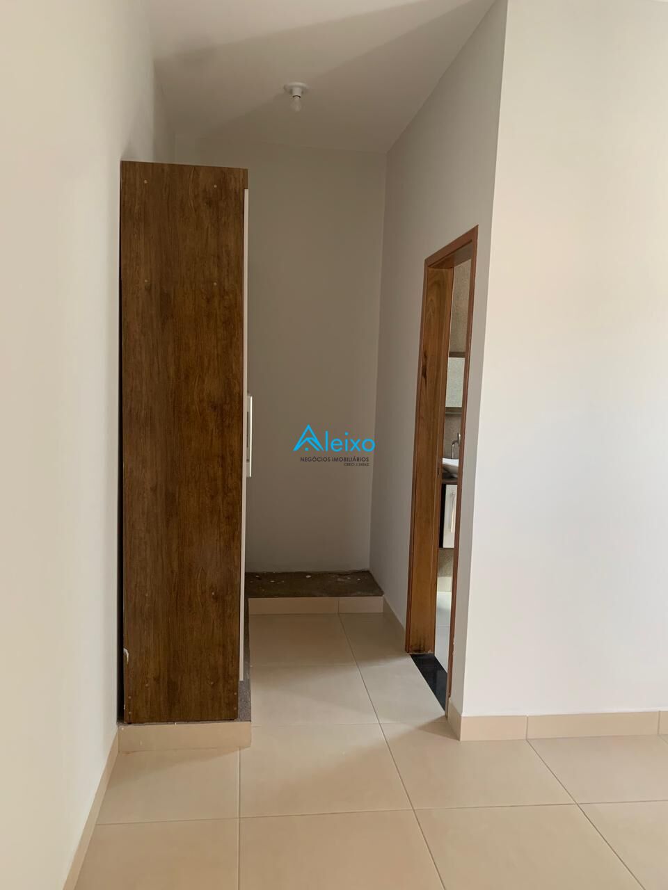 Casa com 3 quartos à venda — foto 8 de 13