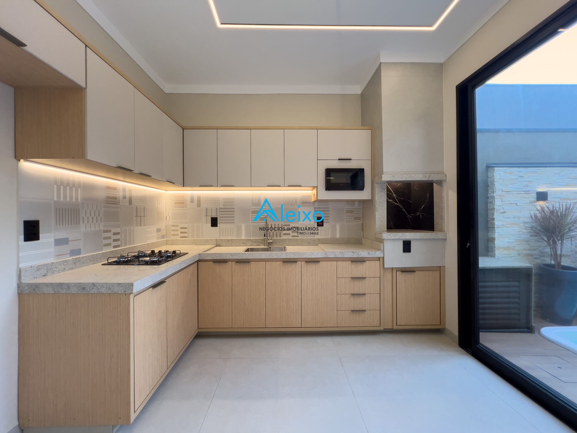 Casa com 3 quartos à venda, 130m² — foto 4 de 31