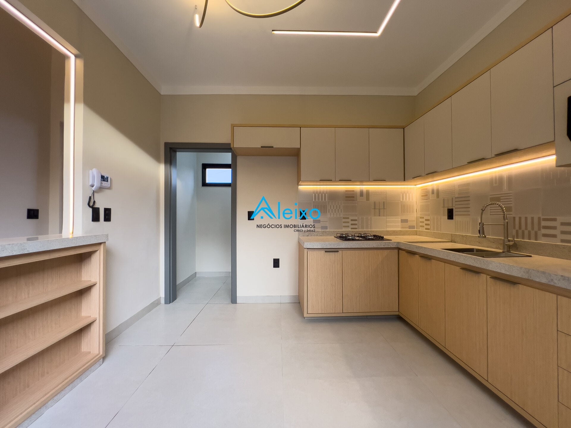 Casa com 3 quartos à venda, 130m² — foto 5 de 31
