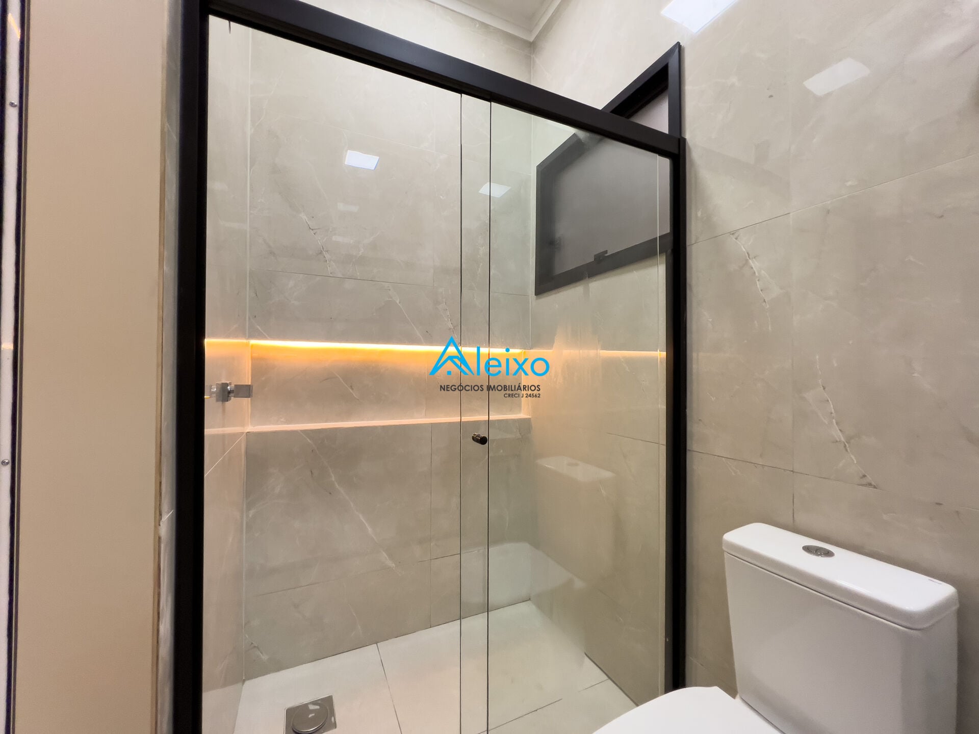 Casa com 3 quartos à venda, 130m² — foto 28 de 31