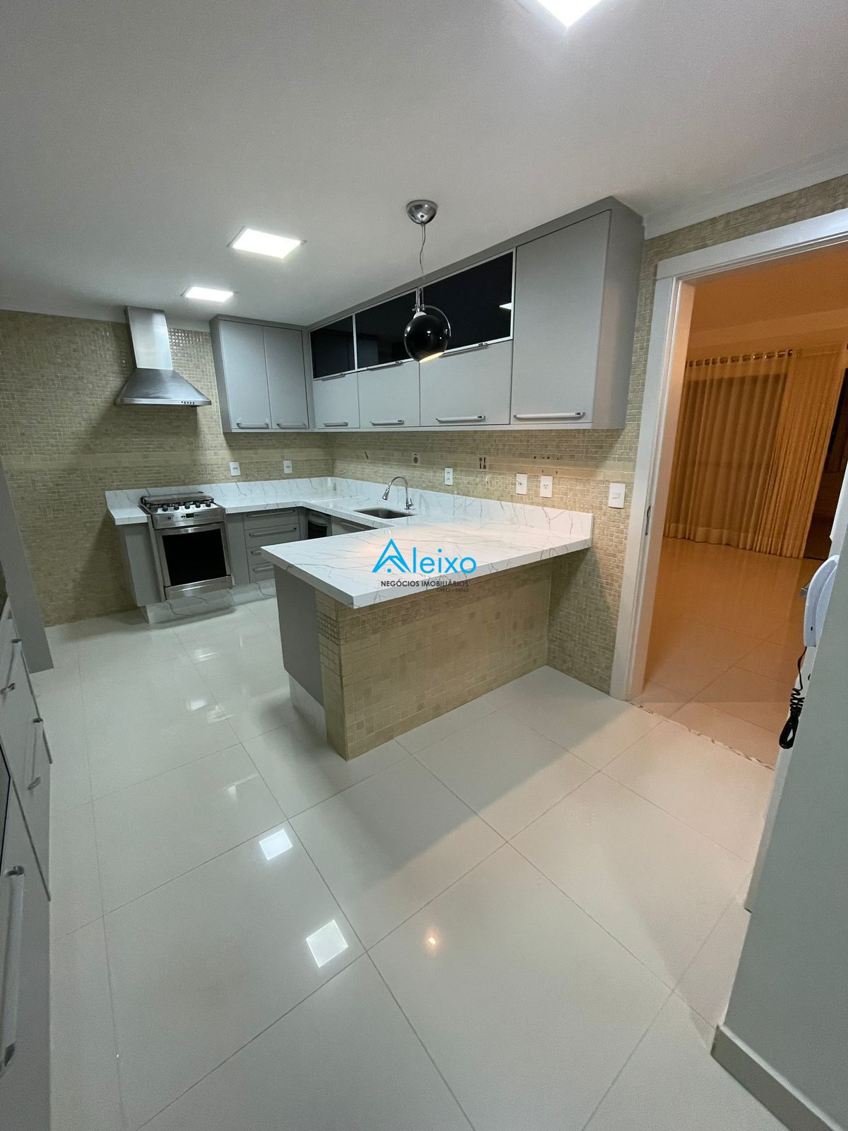 Apartamento com 3 quartos à venda — foto 6 de 18