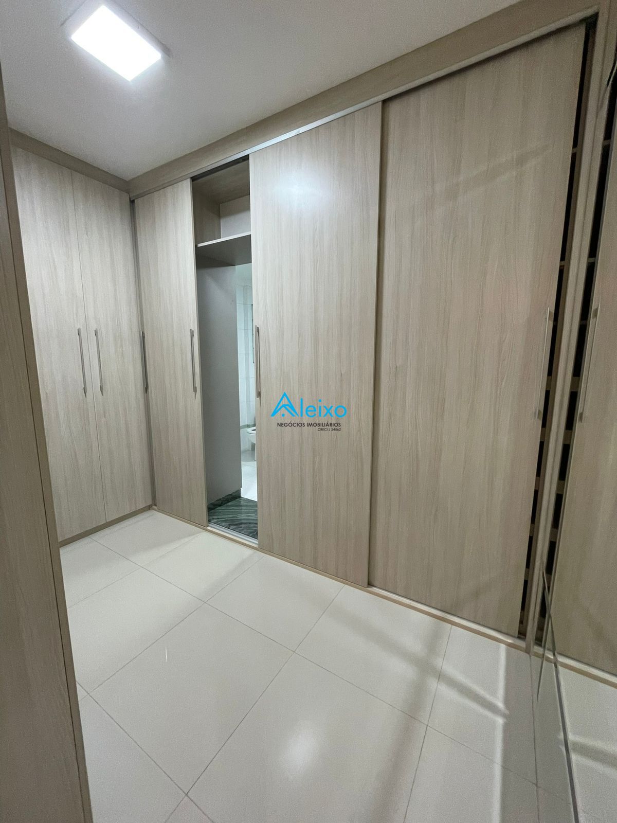 Apartamento com 3 quartos à venda — foto 9 de 18
