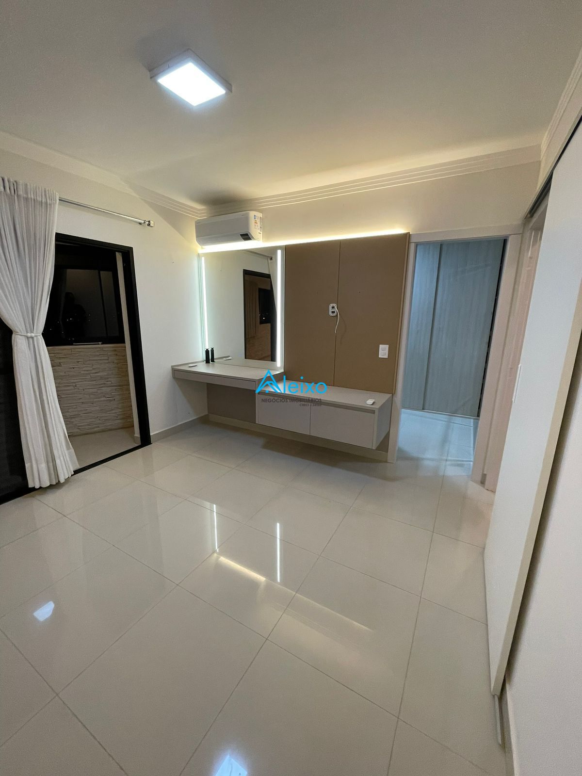 Apartamento com 3 quartos à venda — foto 8 de 18