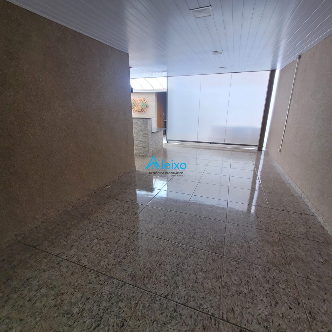 Casa de Condomínio com 3 quartos à venda — foto 18 de 24