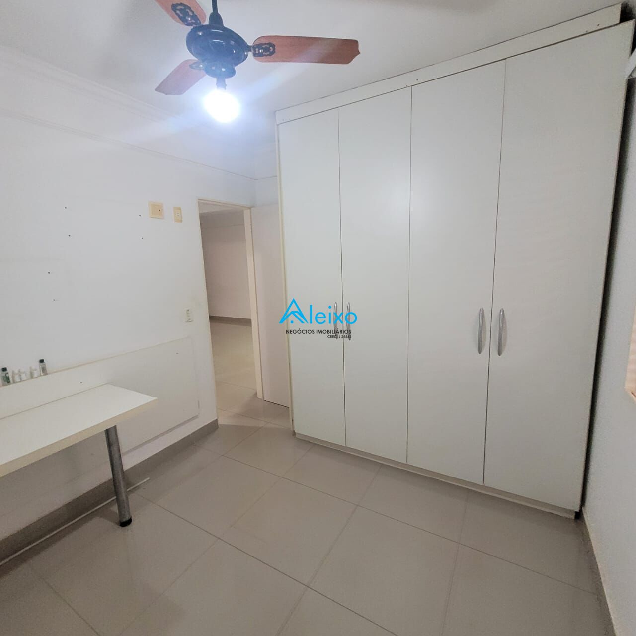 Casa de Condomínio com 3 quartos à venda — foto 5 de 24