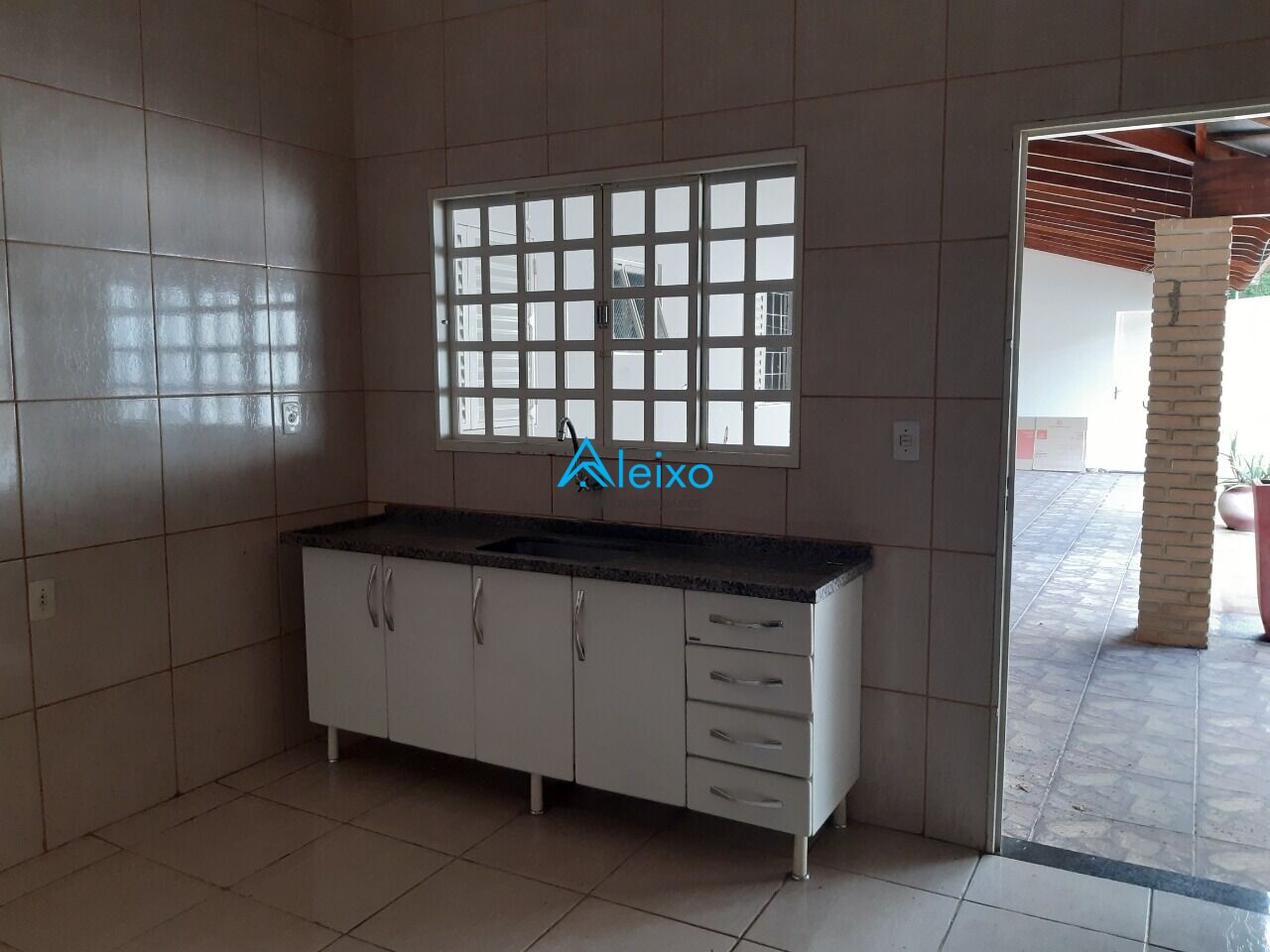 Casa com 3 quartos à venda — foto 6 de 20