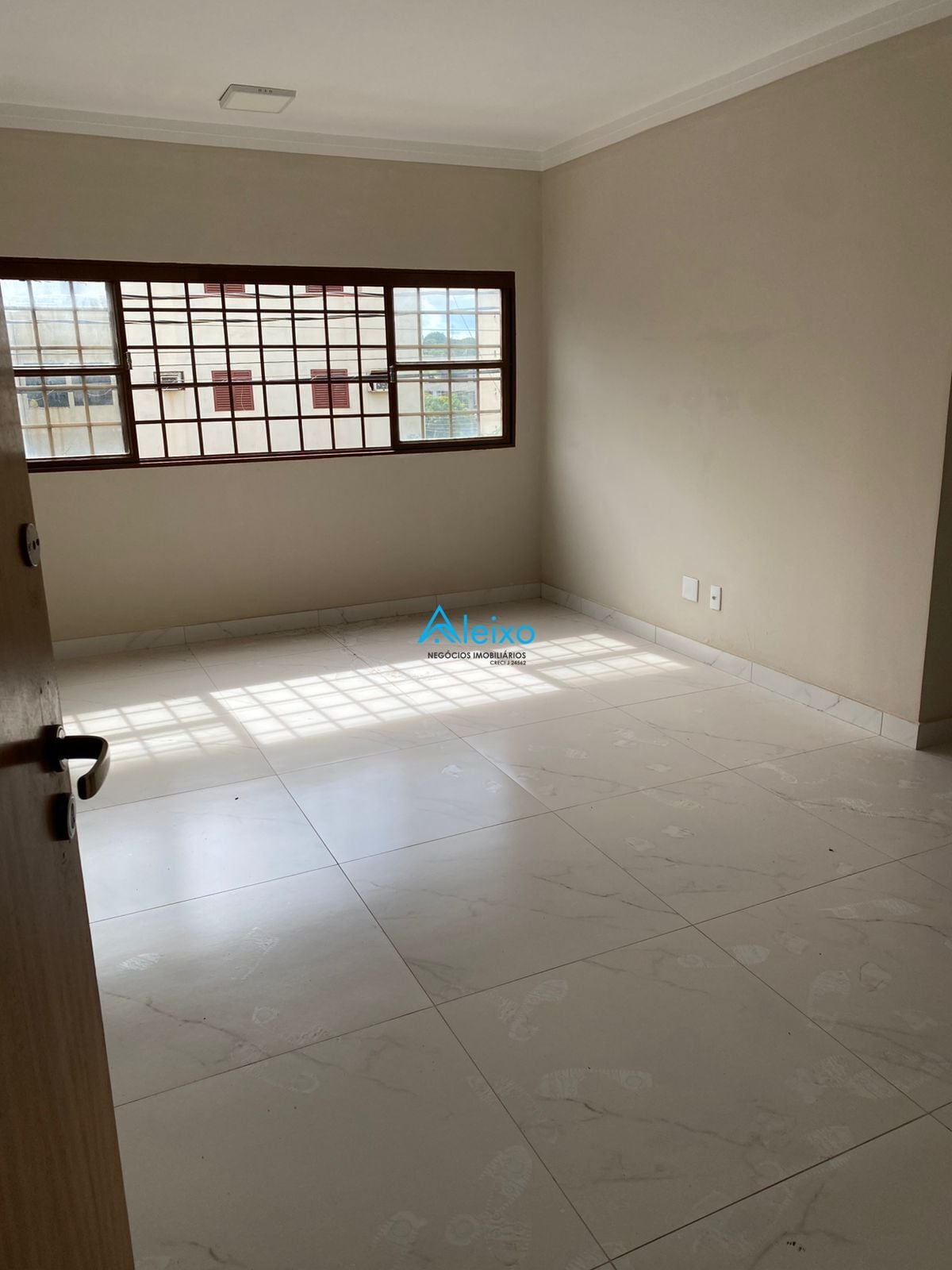 Apartamento com 2 quartos para aluguel, 100m² — foto 4 de 15