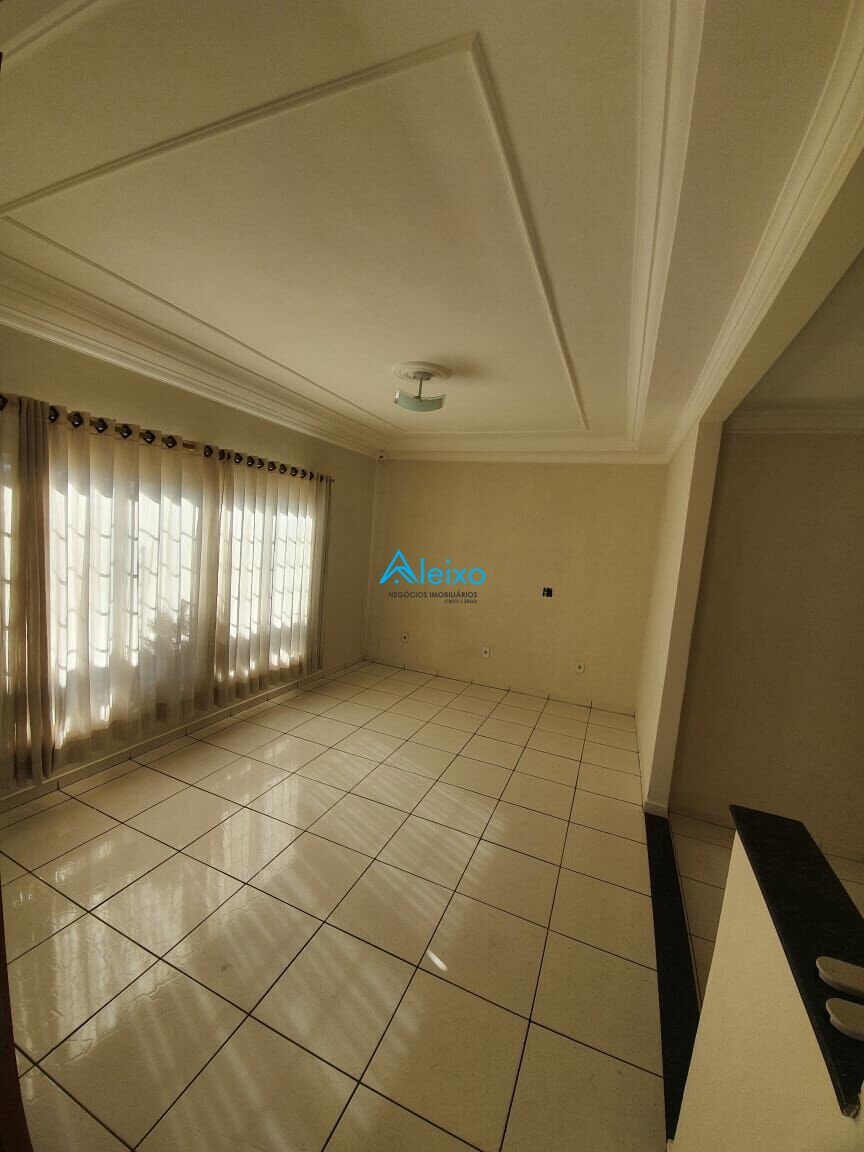 Casa com 3 quartos à venda — foto 7 de 15