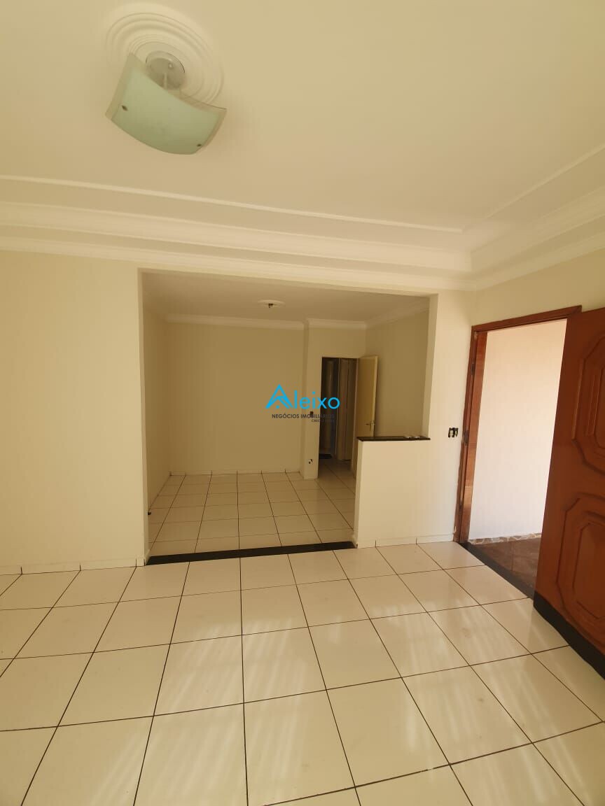 Casa com 3 quartos à venda — foto 5 de 15