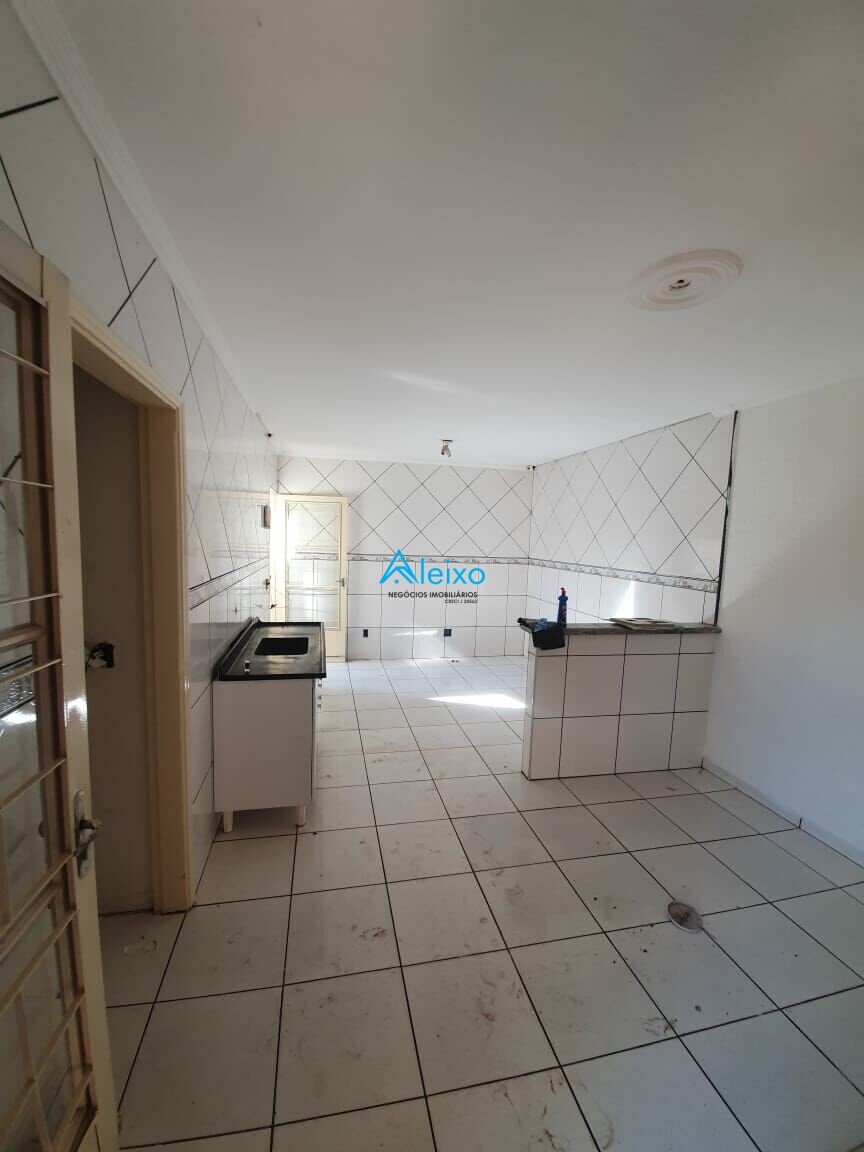Casa com 3 quartos à venda — foto 4 de 15