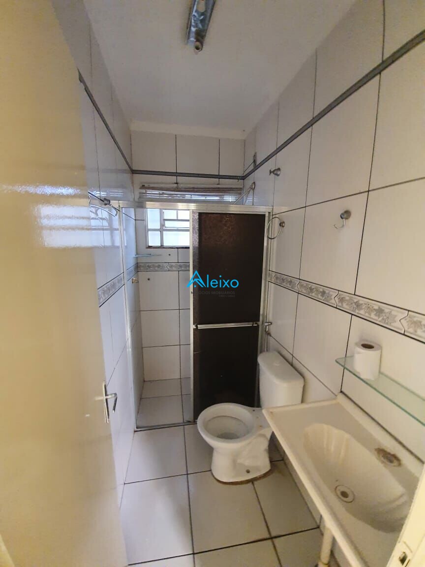 Casa com 3 quartos à venda — foto 12 de 15