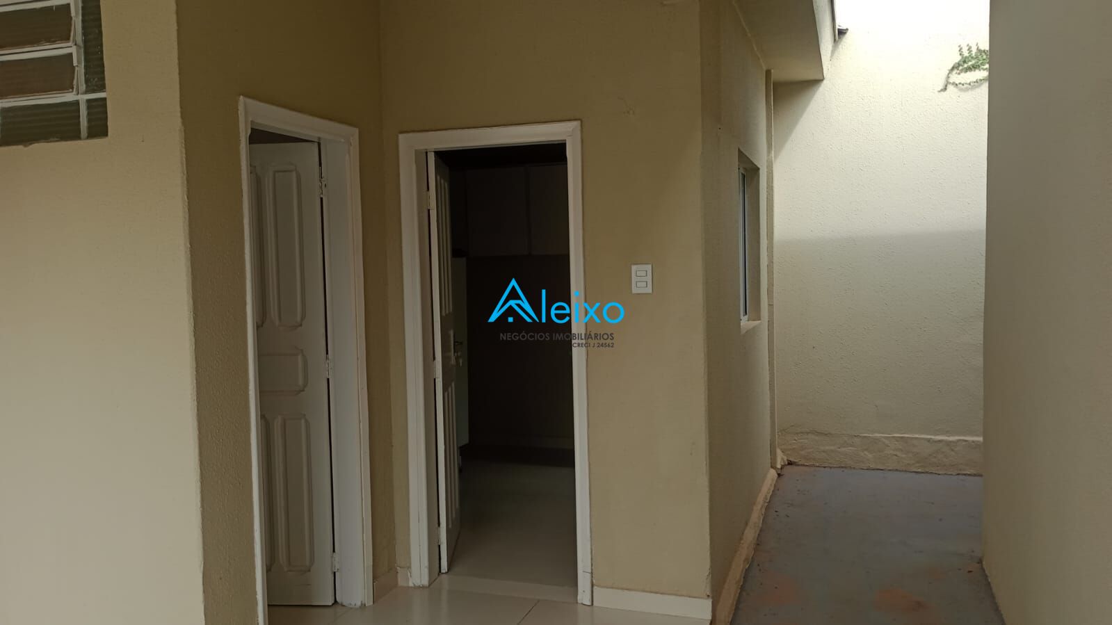 Conjunto Comercial / Sala para aluguel, 240m² — foto 6 de 11
