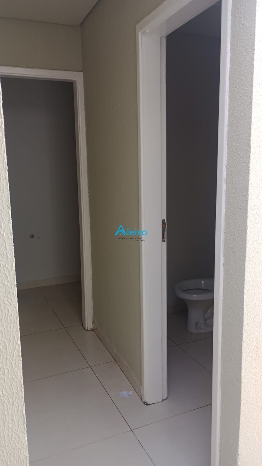 Conjunto Comercial / Sala para aluguel, 240m² — foto 7 de 11