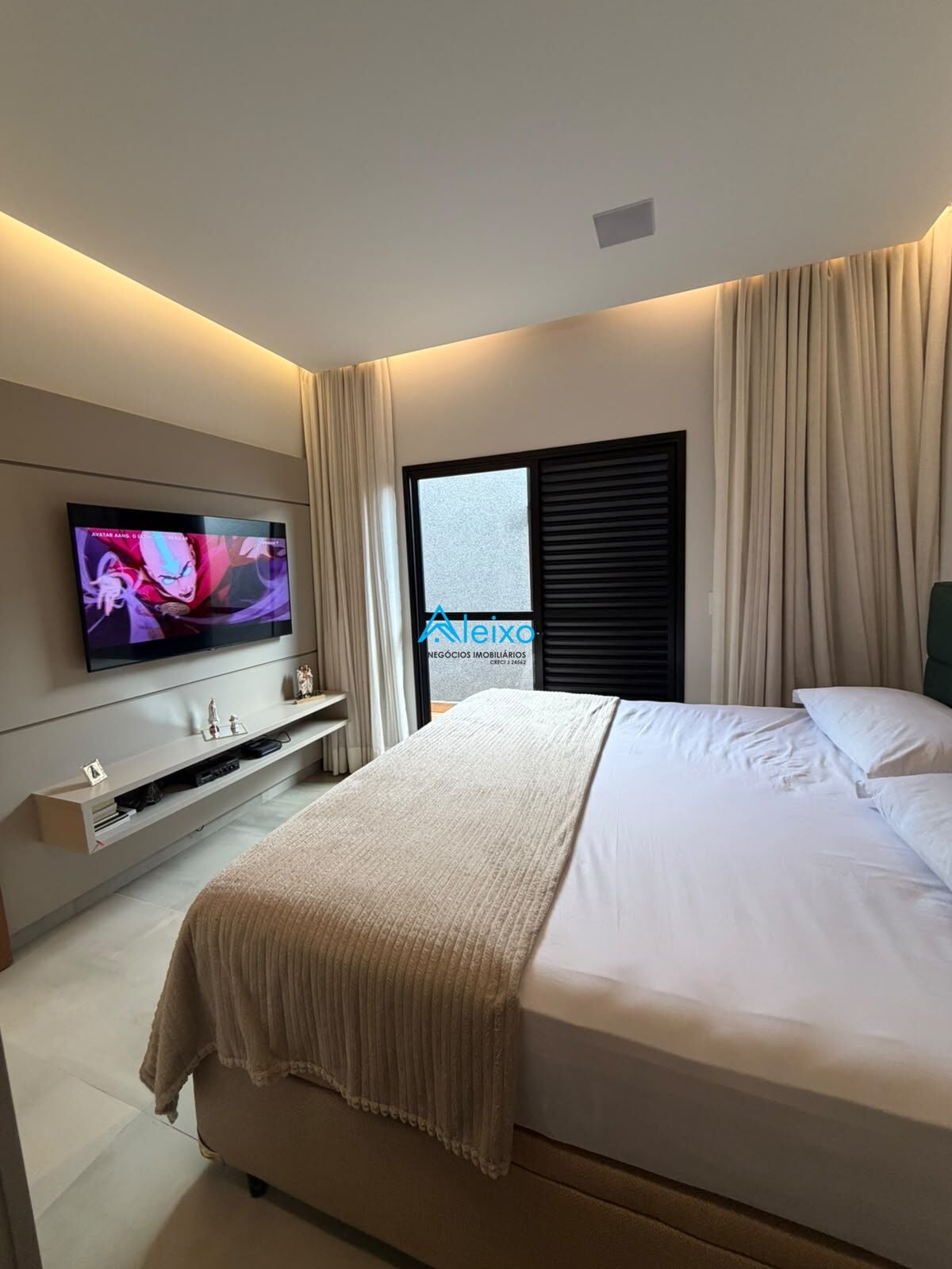 Casa de Condomínio com 3 quartos à venda, 256m² — foto 15 de 29
